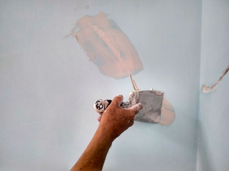 Plaster Crack Repair